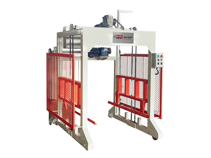 Automatic brick stacking machine